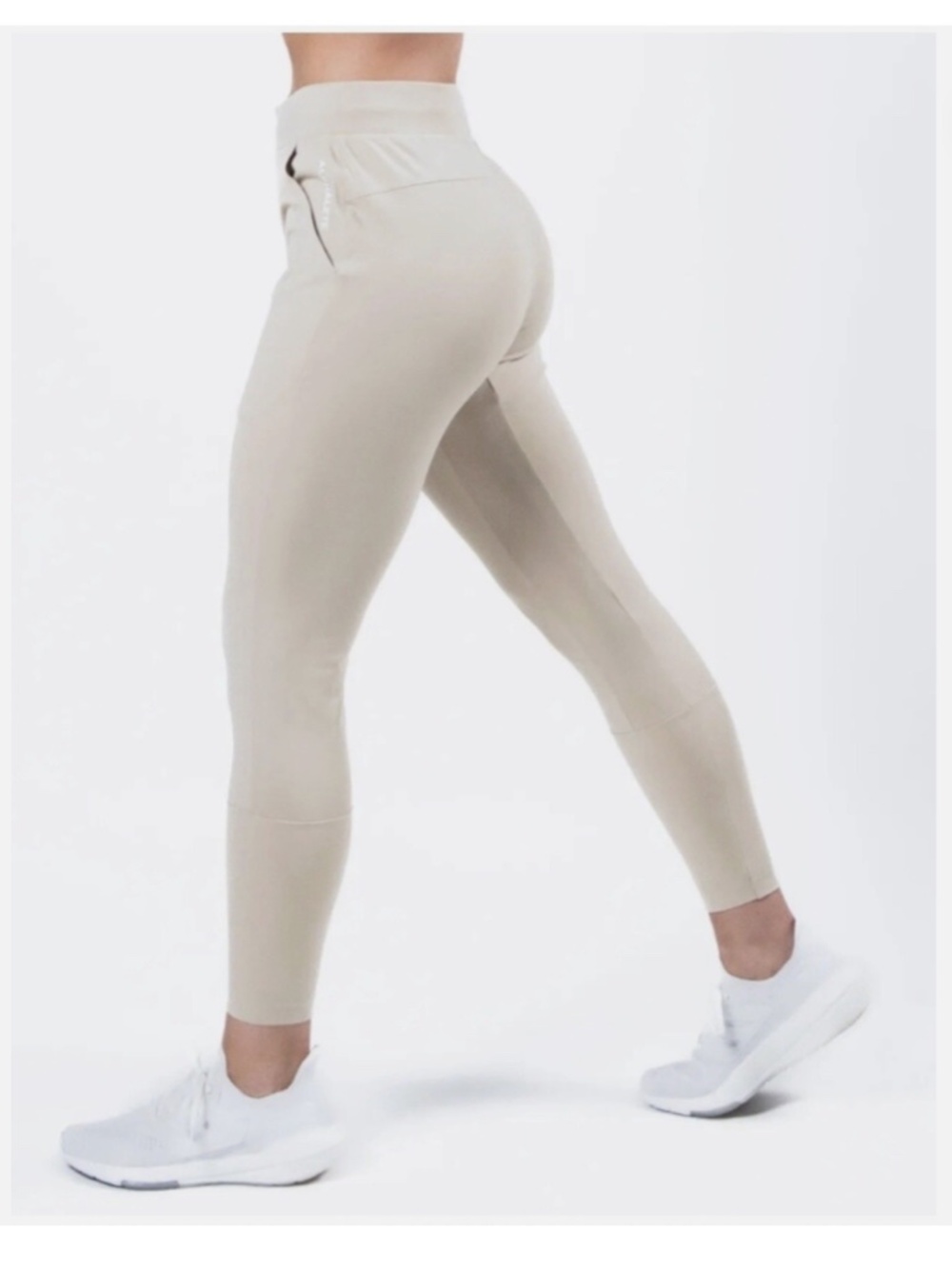 ALPHALETE Trace Jogger Pants Khaki Beige Size Small (Estimated)